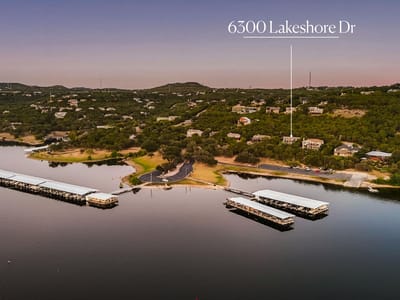 Property photo 3 at 6300 Lakeshore DR - 5 bed 3 bath home