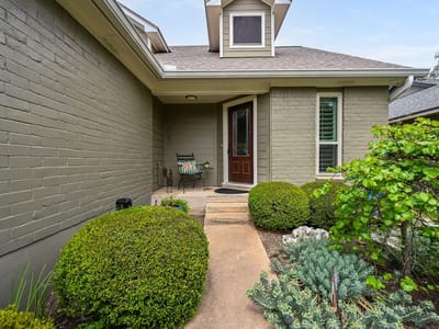 Property photo 2 at 6302 Maury HOLW - 3 bed 2 bath home