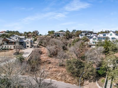 Property photo 3 at 6304 Rusty Ridge DR - Shinoak Valley, Balcones, TX