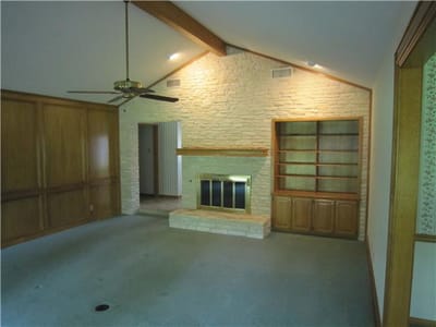 Property photo 4 at 6315 Gato Path - 4 bed 2 bath home