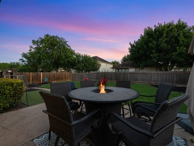Property photo 3 at 6317 Baythorne DR - 4 bed 2 bath home