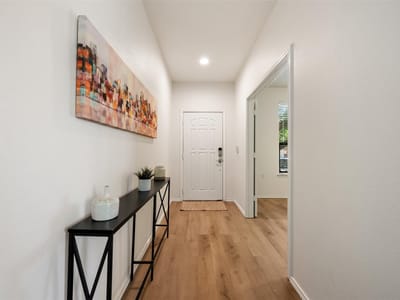 Property photo 5 at 6317 Baythorne DR - 4 bed 2 bath home