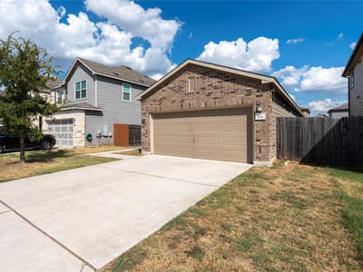Property photo 3 at 6317 Carriage Pines DR - 3 bed 2 bath home