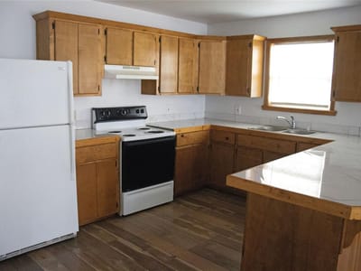 Living area at 633 S Commerce St - 3 bed 2 bath home