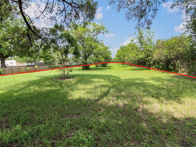 Living area at 633 Uhland RD - None, San Marcos, TX