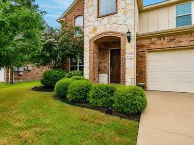 Property photo 2 at 634 Blossom Valley STRM - 4 bed 2 bath home