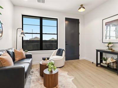 Living area at 634 Central PKWY Unit #1113 - 1 bed 1 bath home