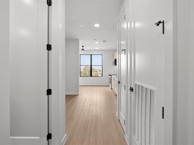 Living area at 634 Central PKWY Unit #1212 - The Village at Creekside, New Braunfels, TX