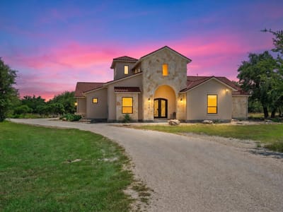 Living area at 638 Strada Luca - 5 bed 4 bath home