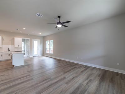 Kitchen at 639 Magnolia LN - 3 bed 2 bath home