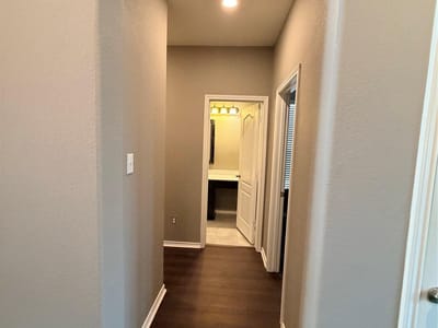 Property photo 4 at 640 Landon Samuel LOOP - 3 bed 2 bath home