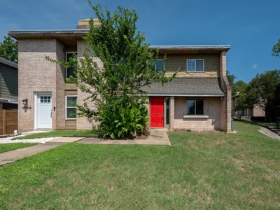 Property photo 3 at 6406 Chimney Creek CIR Unit #B - 3 bed 2 bath home