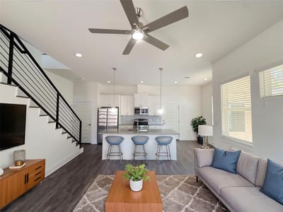 Property photo 2 at 6406 Felix Ave Unit #1 - 2 bed 2 bath home
