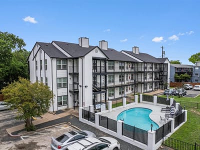 Property photo 3 at 6409 Burns ST Unit #304 - 2 bed 2 bath home