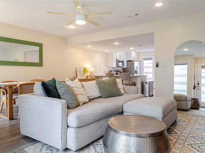 Living area at 6410 Chimney Creek CIR Unit #B - 3 bed 2 bath home