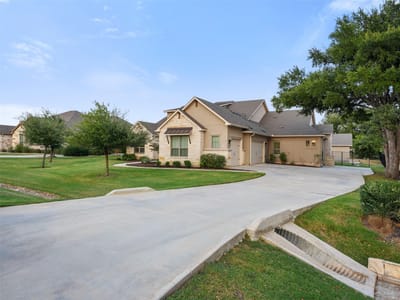Photo 3 of 40 at 649 Bunker Ranch BLVD - 4 bed 4 bath home