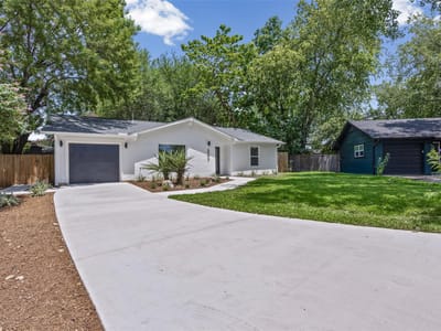 Living area at 6507 Pevensey DR - 3 bed 2 bath home