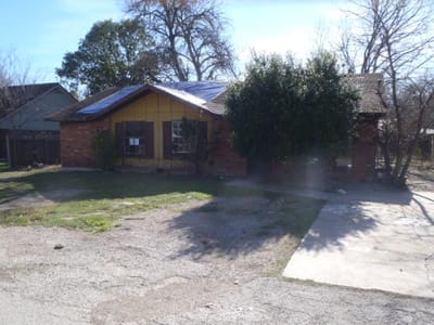Property photo 2 at 652 Fir LN - 4 bed 1 bath home