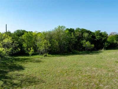 Living area at 6575 Taylorsville RD - Village Ranchettes, Dale, TX