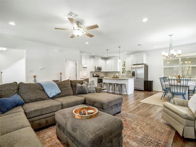 Primary bedroom at 660 Mockingbird Dr - 3 bed 2 bath home