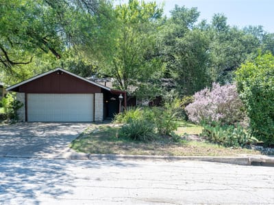 Photo 3 of 38 at 6601 Ashland DR - 3 bed 2 bath home