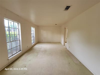 Photo 3 of 11 at 6605 Highpoint DR - 3 bed 2 bath home