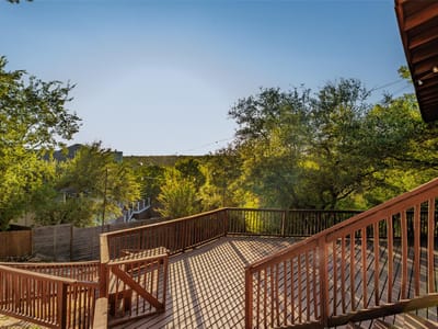 Property photo 4 at 6607 Lost Horizon DR - 5 bed 2 bath home
