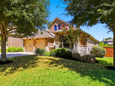 Property photo 2 at 662 Catalina LN - 3 bed 2 bath home
