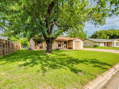 Primary bedroom at 6626 Isabelle DR - 3 bed 1 bath home