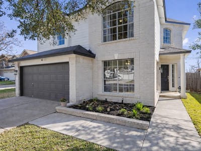 Living area at 663 Reggie Jackson TRL - 3 bed 2 bath home