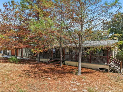 Property photo 3 at 664 Hidden Oaks DR - 3 bed 2 bath home