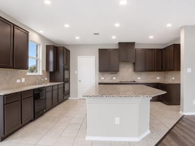 Primary bedroom at 670 Landon Samuel LOOP - 5 bed 3 bath home