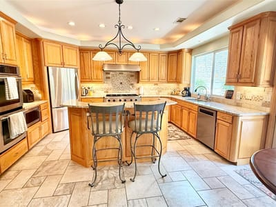 Property photo 5 at 670 Woodland DR - 4 bed 2 bath home