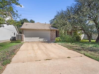 Photo 2 of 20 at 6700 Luckenbach LN - 3 bed 2 bath home