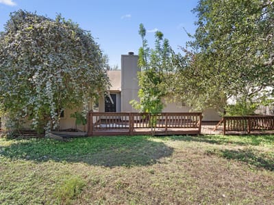 Photo 5 of 20 at 6700 Luckenbach LN - 3 bed 2 bath home