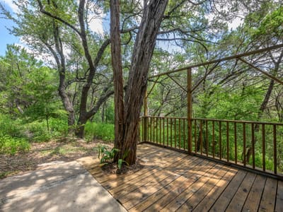 Property photo 5 at 6702 Cat Creek TRL - 2 bed 2 bath home
