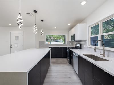 Property photo 4 at 6702 Rockridge CT - 3 bed 2 bath home