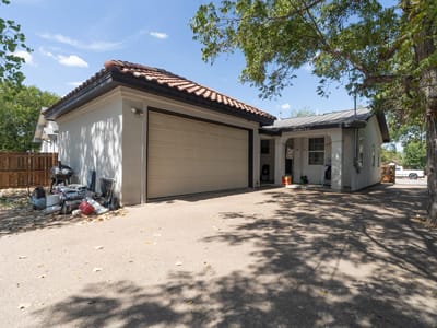 Property photo 3 at 6707 Santos ST - 3 bed 1 bath home