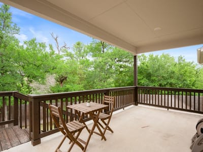 Living area at 6708 Avila WAY - 4 bed 3 bath home