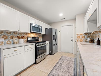 Property photo 3 at 6716 Skynook DR - 3 bed 2 bath home