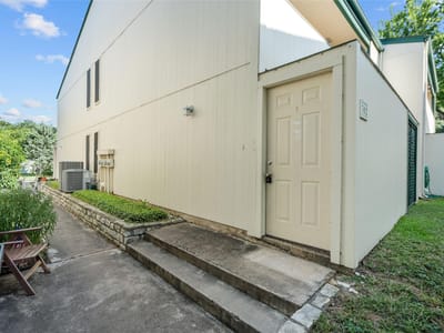 Kitchen at 6718 Silvermine DR Unit #302 - 2 bed 1 bath home