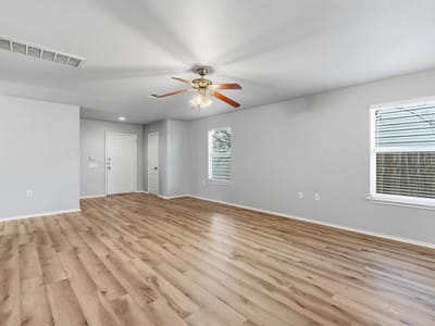 Property photo 5 at 6736 Cornish Hen LN - 4 bed 2 bath home