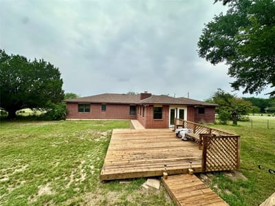 Primary bedroom at 677 County Road 3081 CTR - 3 bed 2 bath home