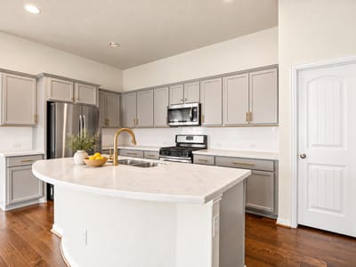 Photo 2 of 33 at 6800 Catania LOOP - 3 bed 2 bath home