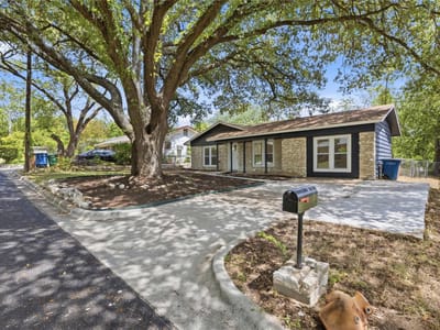 Property photo 3 at 6807 La Salle DR - 4 bed 3 bath home