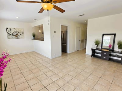 Living area at 6810 Deatonhill DR Unit #211 - 1 bed 1 bath home