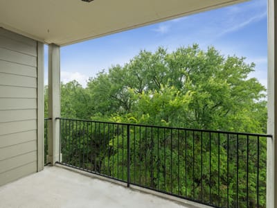 Living area at 6810 Deatonhill DR Unit #4202 - 2 bed 2 bath home