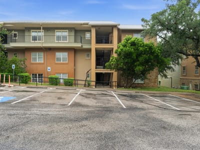 Kitchen at 6810 Deatonhill DR Unit #4202 - 2 bed 2 bath home
