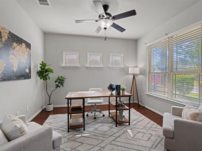 Property photo 5 at 683 Oyster CRK - 4 bed 2 bath home