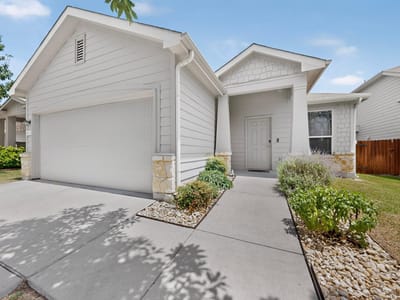 Property photo 2 at 6901 Vail Ridge ST - 3 bed 2 bath home